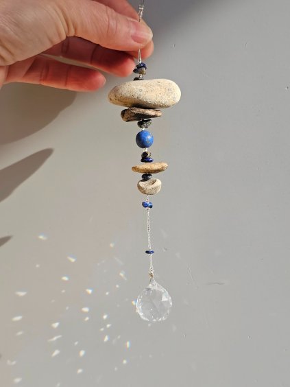 Říční závěs s lapisem lazuli a feng shui kouličkou