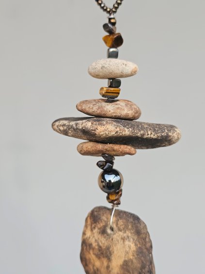 Říční zvonkohra s tygřím okem a hematitem