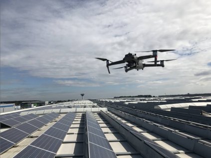 fotovoltaika dron