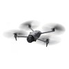 dron dji mavic 4 pro v letu