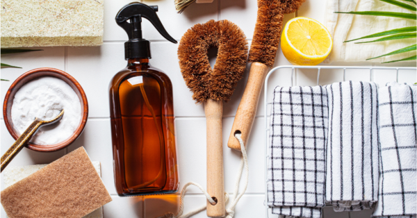 Může být mytí nádobí v ruce ekologické?