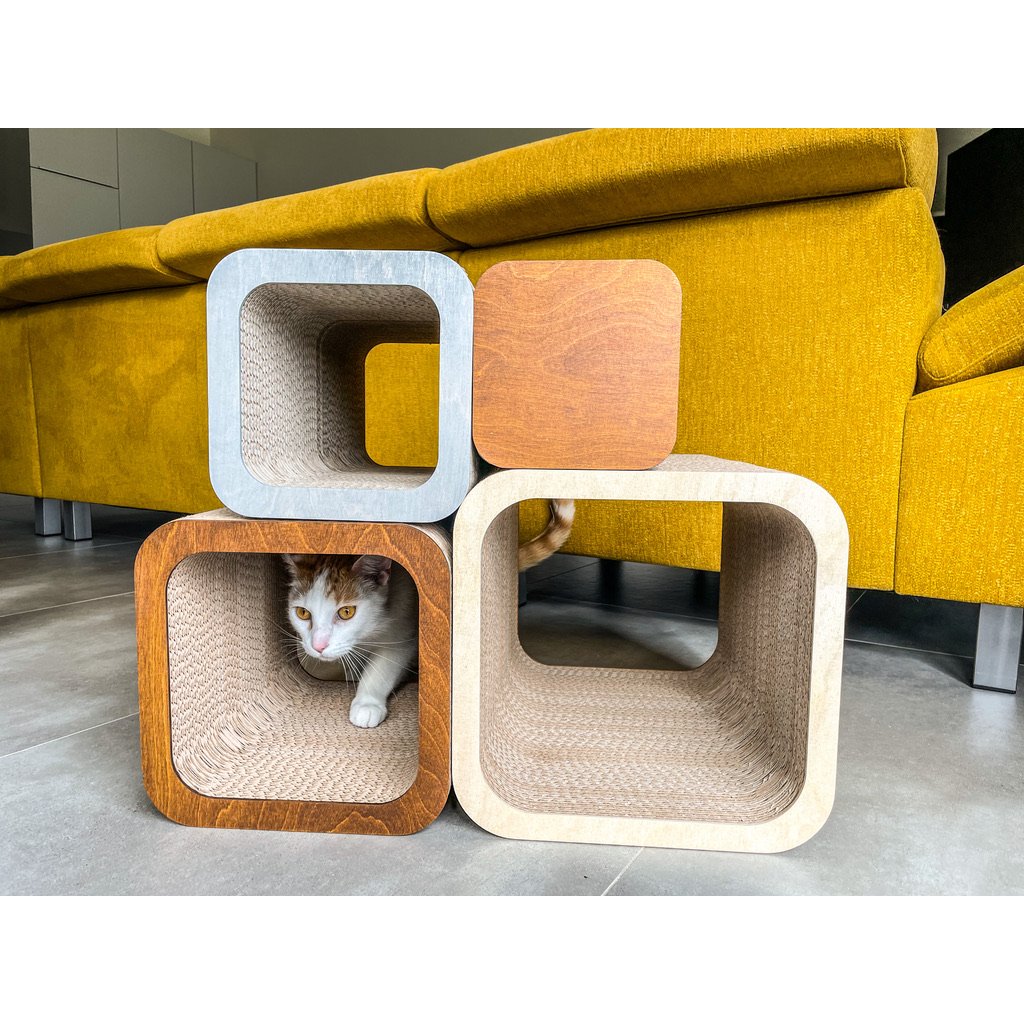 Cardboard cat scratcher CUBE exclusive ekomazlicek.cz