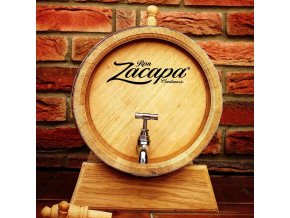 Ručně vyrobený dřevěný sud z dubu Zacapa s kohoutkem a podstavcem