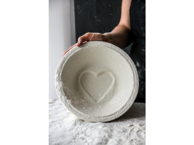 Ošatka na chlieb guľatá srdce 1kg