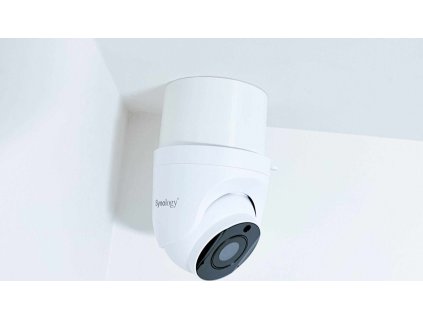 Synology D-STC500-C - Držák pro kameru Synology TC500 na stěnu i strop