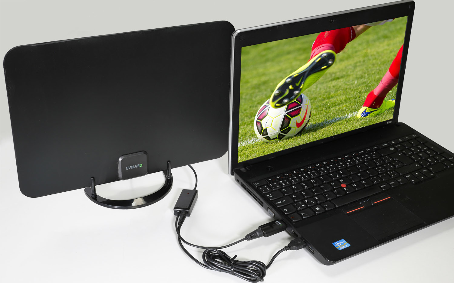 EVOLVEO Xany 2A, 230/5V, aktivní pokojová anténa FM/DAB+/DVB-T2, filtr LTE,4G,5G