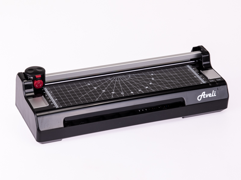 Laminátor AVELI Combi A4