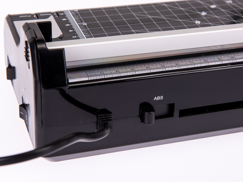 Laminátor AVELI Combi A4