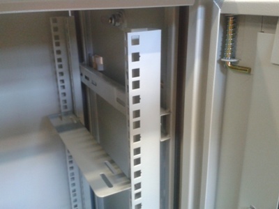 Datacom 19"rozvaděč jednodílný 12U/hl.450mm