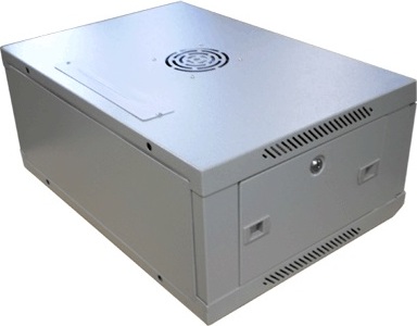 Datacom 19"rozv.jednodílný 4U/ hl.450mm plechové dveře