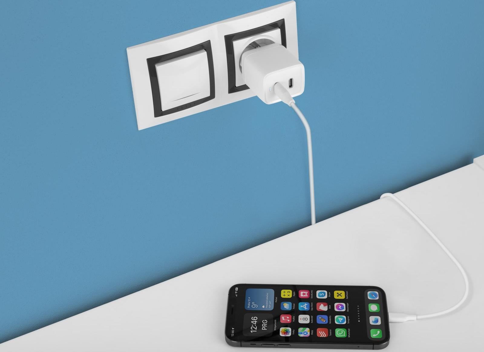 AVACOM HomePRO 2 síťová nabíječka s Power Delivery 40W se dvěma USB-C výstupy