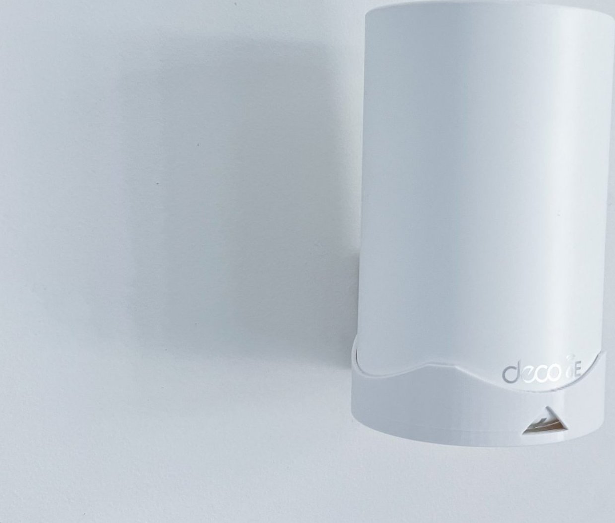 OEM TP-Link D-XE75 Držák na stěnu pro DECO XE75/X50-DSL/X50-4G/PX50/PX10, bílý (1ks)