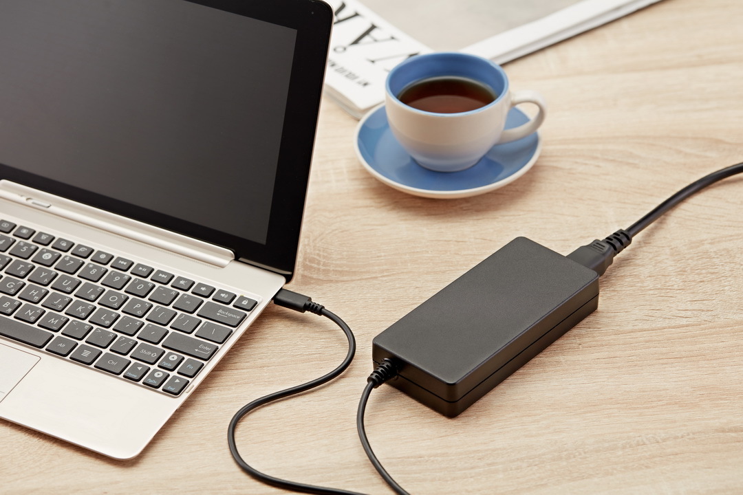 FSP NB C 100 napájecí adaptér, USB-C (PD), 100W