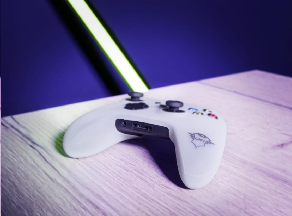 TRUST Obal na ovladač GXT 749 Controller Silicon Skins for Xbox, průhledná