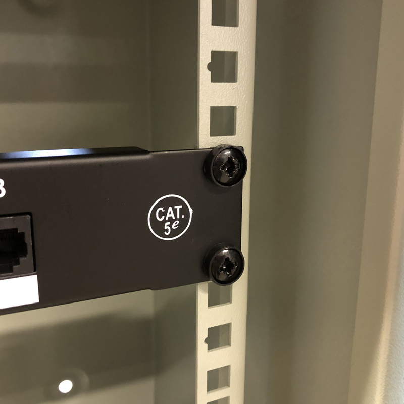 DATACOM Montážní sada  M6  (50ks / bal.) - 12mm BLACK