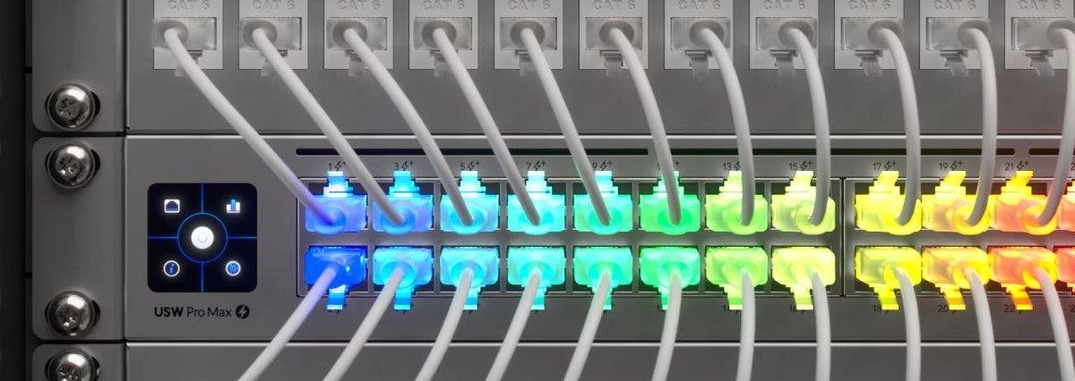 Ubiquiti UBNT UniFi Etherlighting Patch kabel 0,15m, bílý