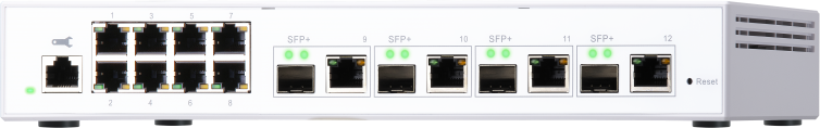 QNAP řízený switch QSW-M408-4C (12 portů: 8x Gigabit port + 4x 10G SFP+ / 10GbE kombo porty)