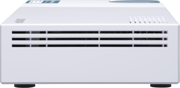 QNAP řízený switch QSW-M408-4C (12 portů: 8x Gigabit port + 4x 10G SFP+ / 10GbE kombo porty)