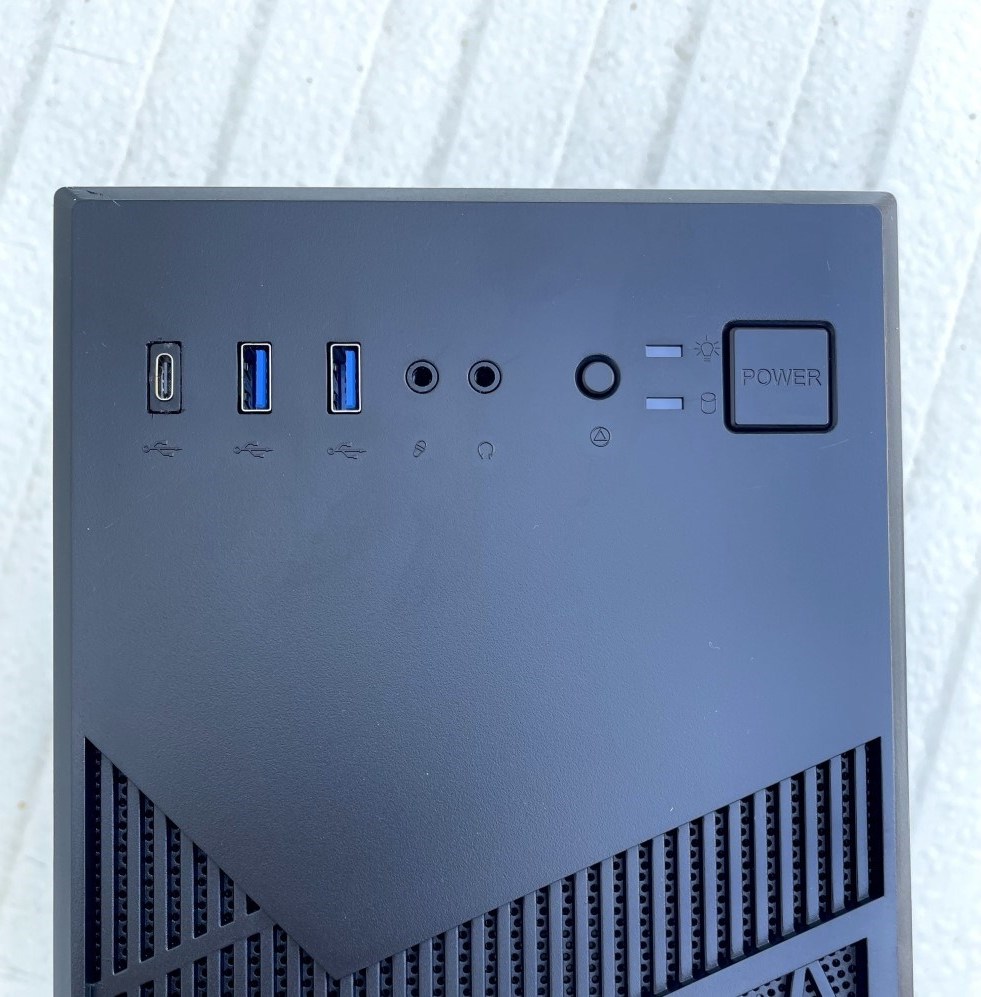 EUROCASE skříň ML N6-560B, Midi Tower, 1xUSB-C, 2xUSB 3.0, 2x audio, bez zdroje
