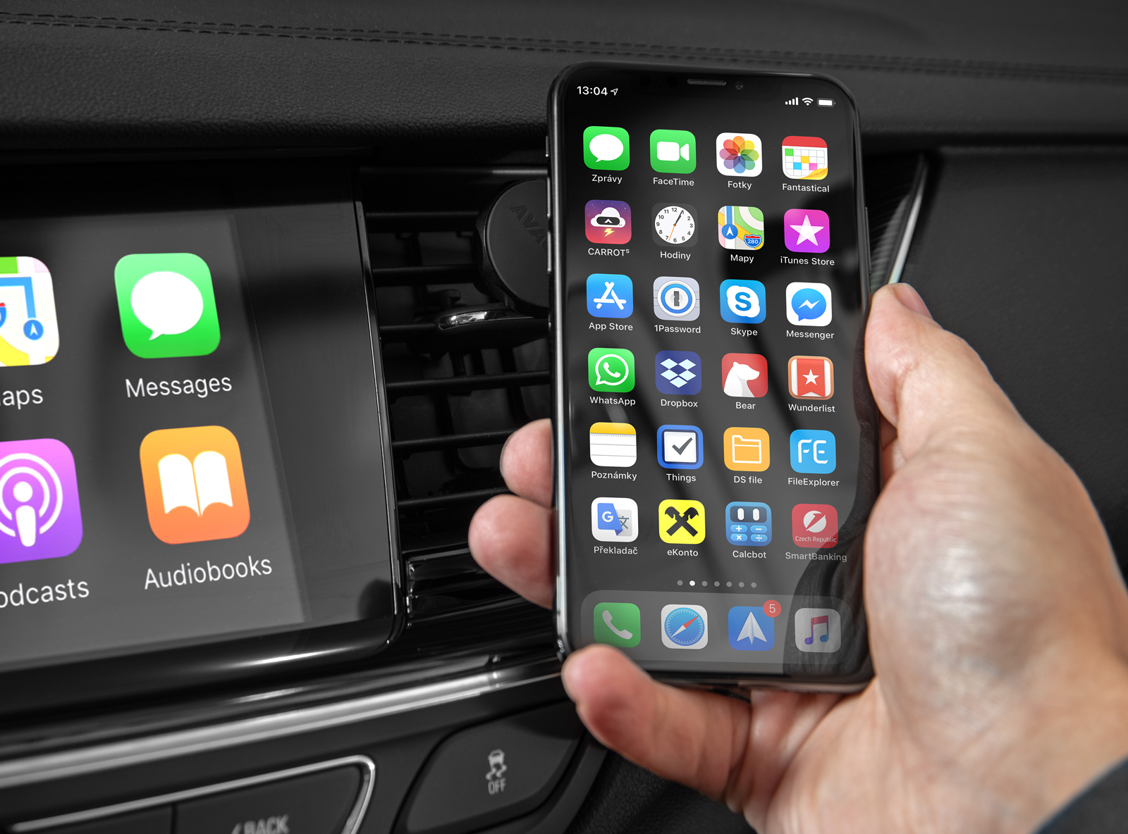 AVACOM Magnetic Car Holder DriveM3