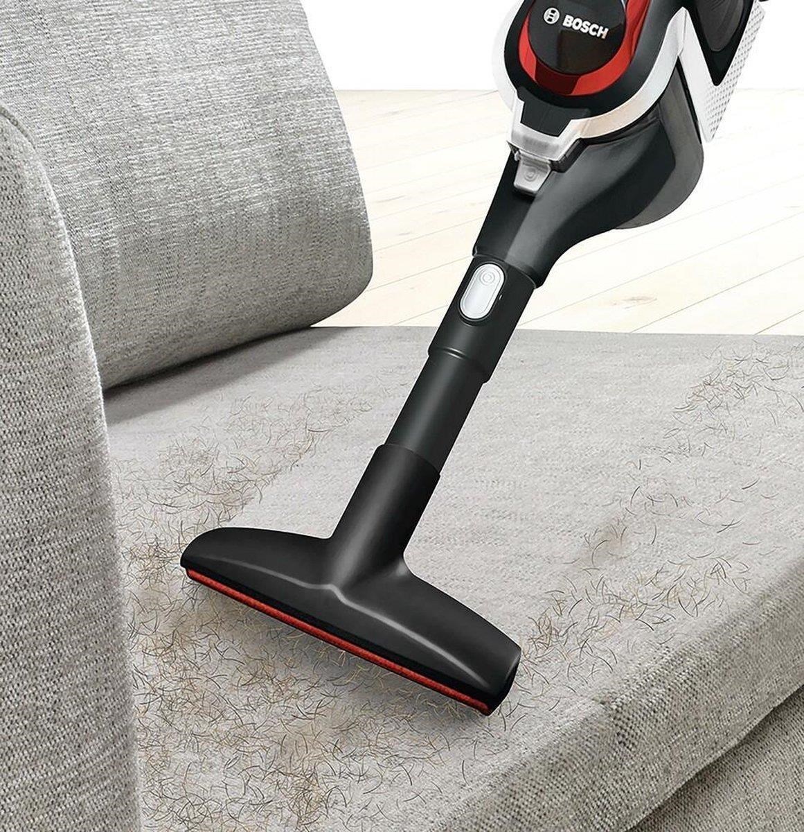 Bosch Unlimited Series 8 tyčový vysavač, akumulátorový, 63 dB, bezsáčkový, černá