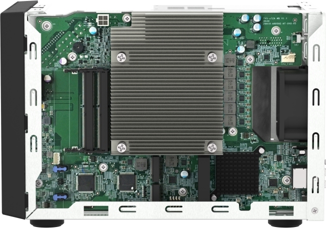QNAP TVS-h474-PT-8G (2core 3,7GHz, ZFS, 8GB RAM, 4x SATA, 2x M.2 NVMe, 2x PCIe, 2x 2,5GbE, 1x HDMI)