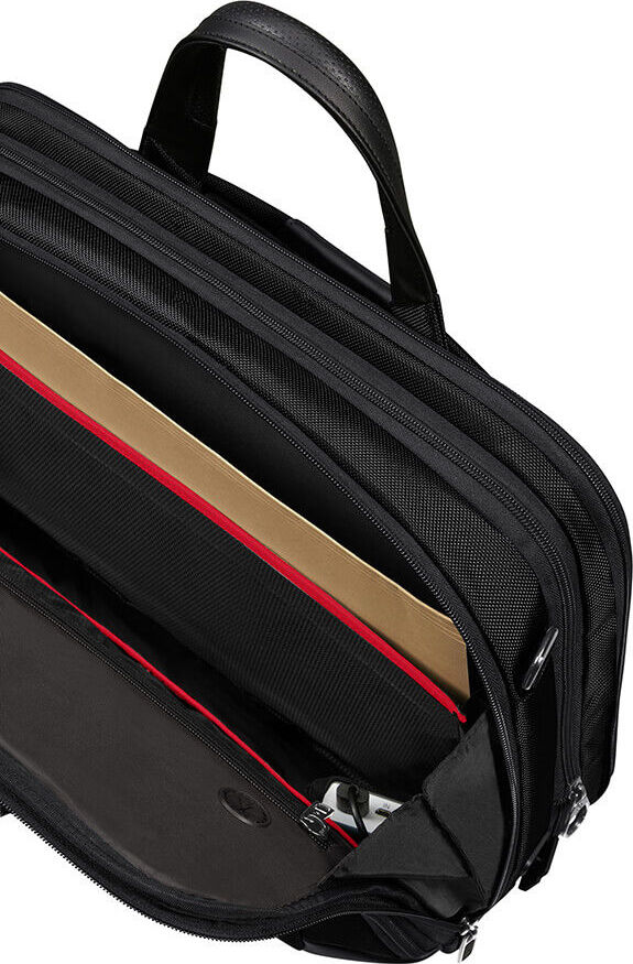 Samsonite PRO-DLX 6 Bailhandle 15.6" EXP Black