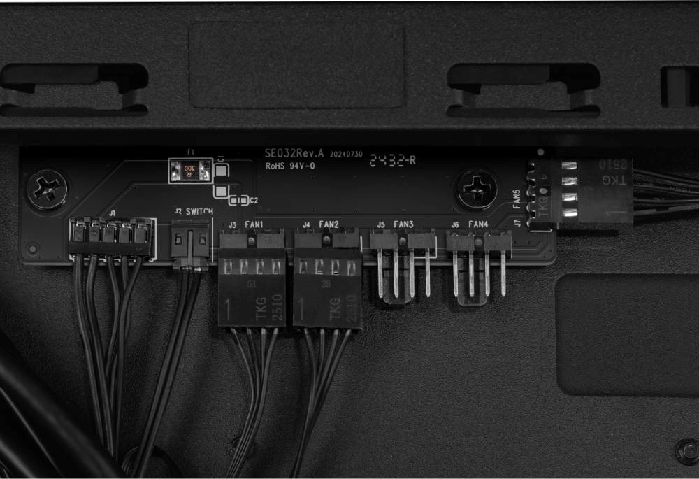 ASUS case PROART PA401 TG PWM, ATX, 2x 160mm Fan, 1x 120mm Fan, Fan Hub, černá