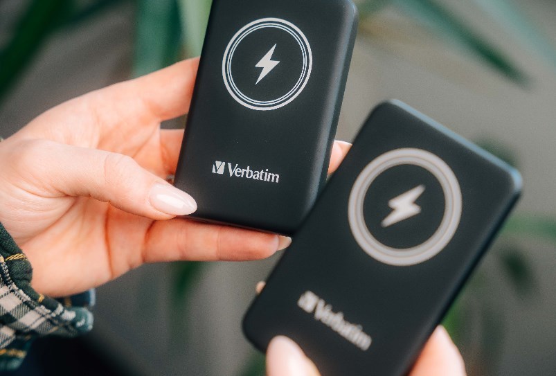 VERBATIM Powerbanka Charge 'n' Go, Magnetická, 5000 mAh, USB-C, Černá