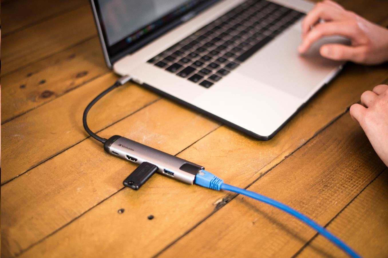 VERBATIM 49141 Multiportový USB-C HUB, 2x USB 3.0, 1x USB-C, HDMI, LAN, šedý dok