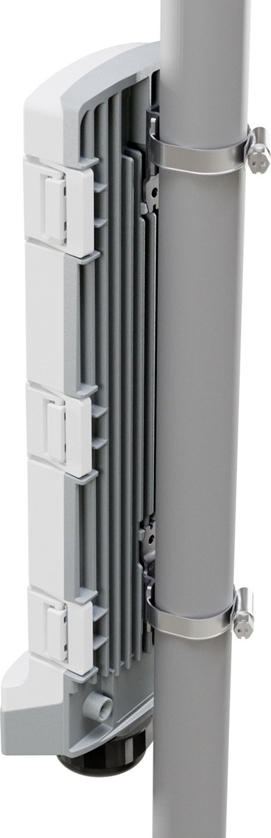 MikroTik CSS606-1G-2Gi-3S+OUT Venkovní PoE switch GPERx6 (3x GBE, 3× 10G SFP+ GPERx6)