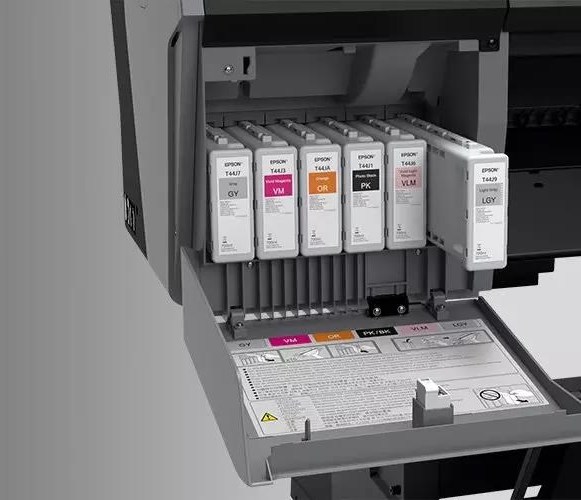 Atramentová tlačiareň EPSON ink SureColor SC-P9500 Spectro, A4, 1200x2400dpi, LCD, LAN, USB 2.0