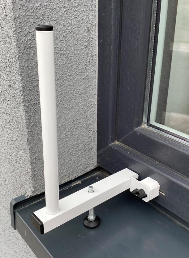 OEM Držák antény na parapet do plastového okna pro NanoStation, délka 17,5cm, výška 25cm