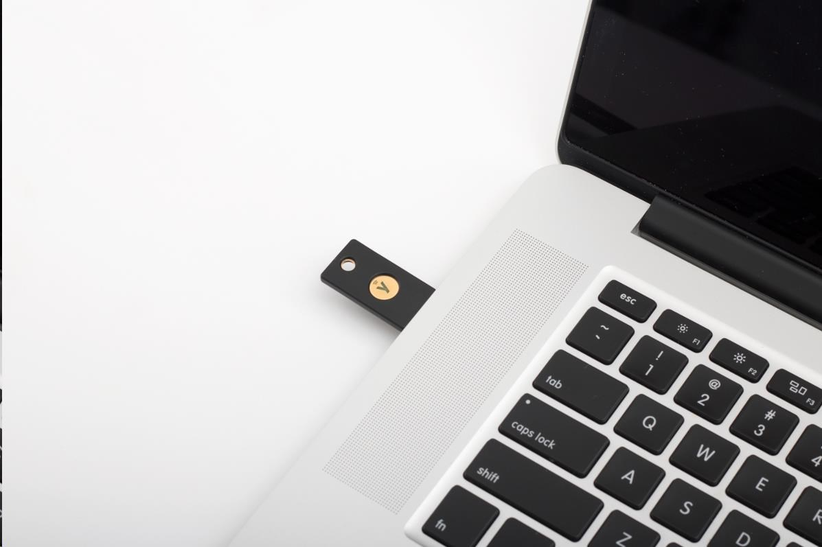 Yubico YubiKey 5 NFC FIPS - USB-A
