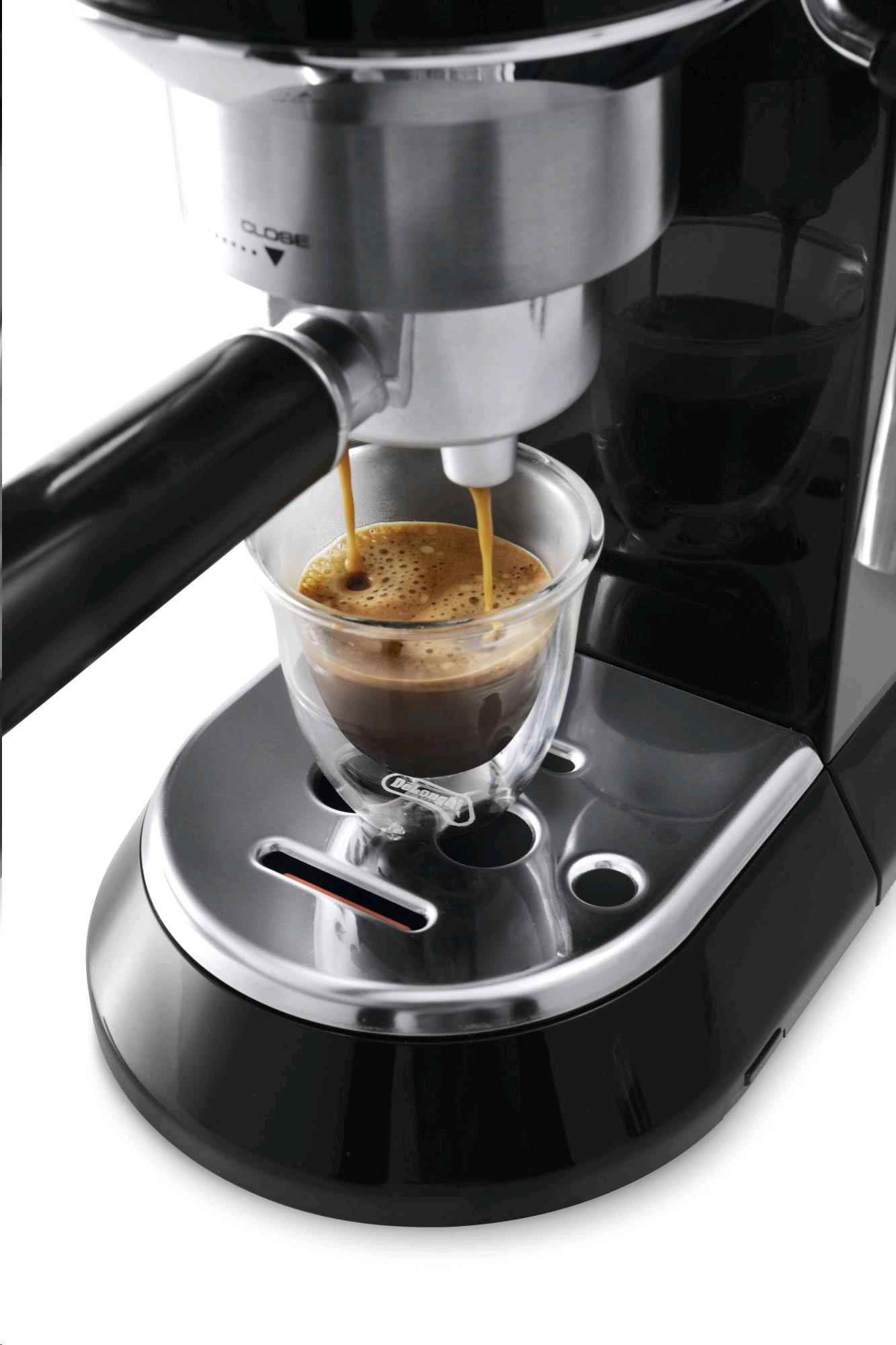 DeLonghi Dedica EC 685 BK pákové espresso