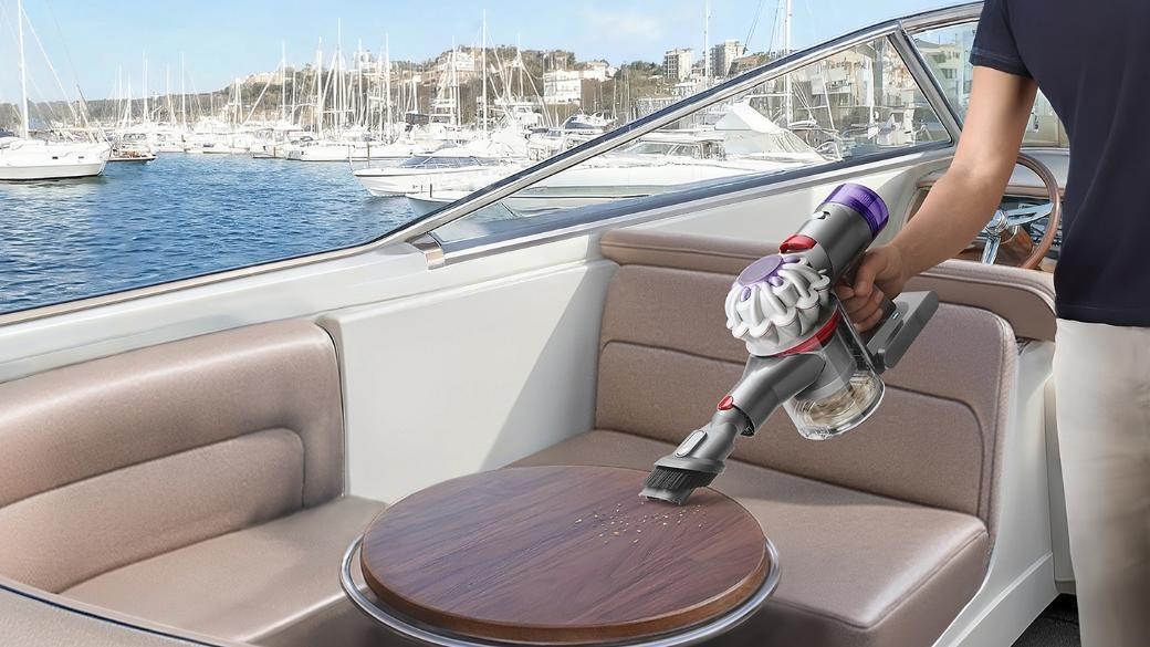 Dyson Car+Boat ruční vysavač, šedá/fialová, výdrž až 50 min, 2 Tier Radial, sací výkon 115 aW, plně utěsněná filtrace