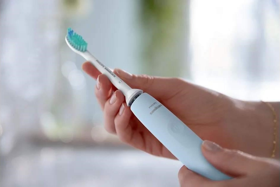 Philips Sonicare 2100 HX3651/12 sonický zubní kartáček, světle modrý, SmarTimer, QuadPacer, 14denní výdrž