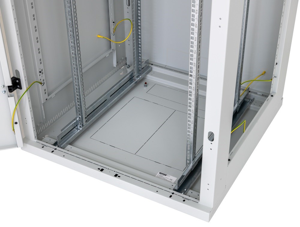 TRITON 19" rozvaděč stojanový RMA 37U 800x800, 800kg, skleněné dveře, svařovaný, šedý