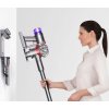 Dyson V8 Advanced silver/nickel tyčový vysavač