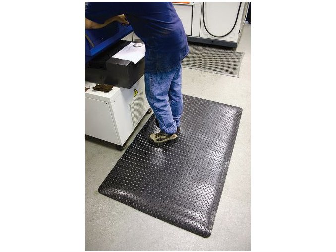 vyr 4793388 3391 1 protiunavova rohoz deckplate pro narocne provozy