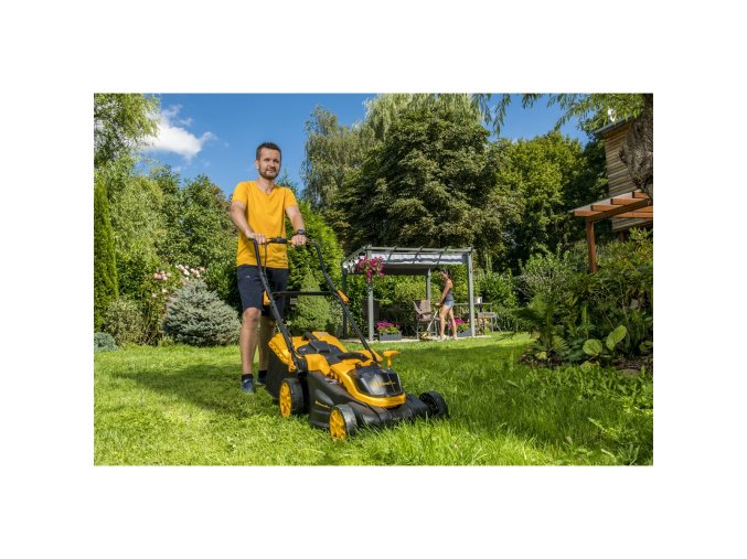 Akumulátorová travní sekačka 20 V Riwall PRO RALM 3820