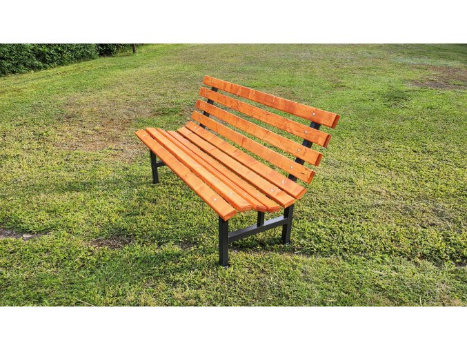 Standardní zahradní lavička