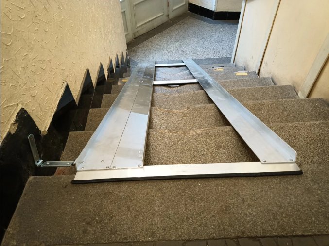 Nájezdy pro kočárky a popelnice m