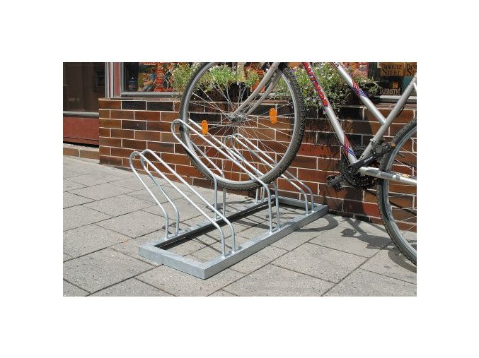 vyr 16114039 1 ocelovy stojan na jizdni kola