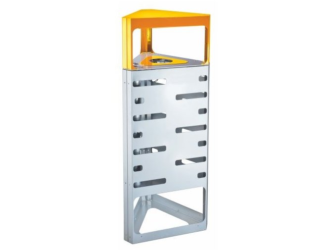 vyr 51397764 4 1 venkovni odpadkovy kos tvaru trojuhelnik se striskou pro trideni odpadu