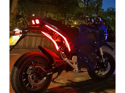 Sada pro podsvícení elektrického skútru tvarovací 2 proužky v jednom balení