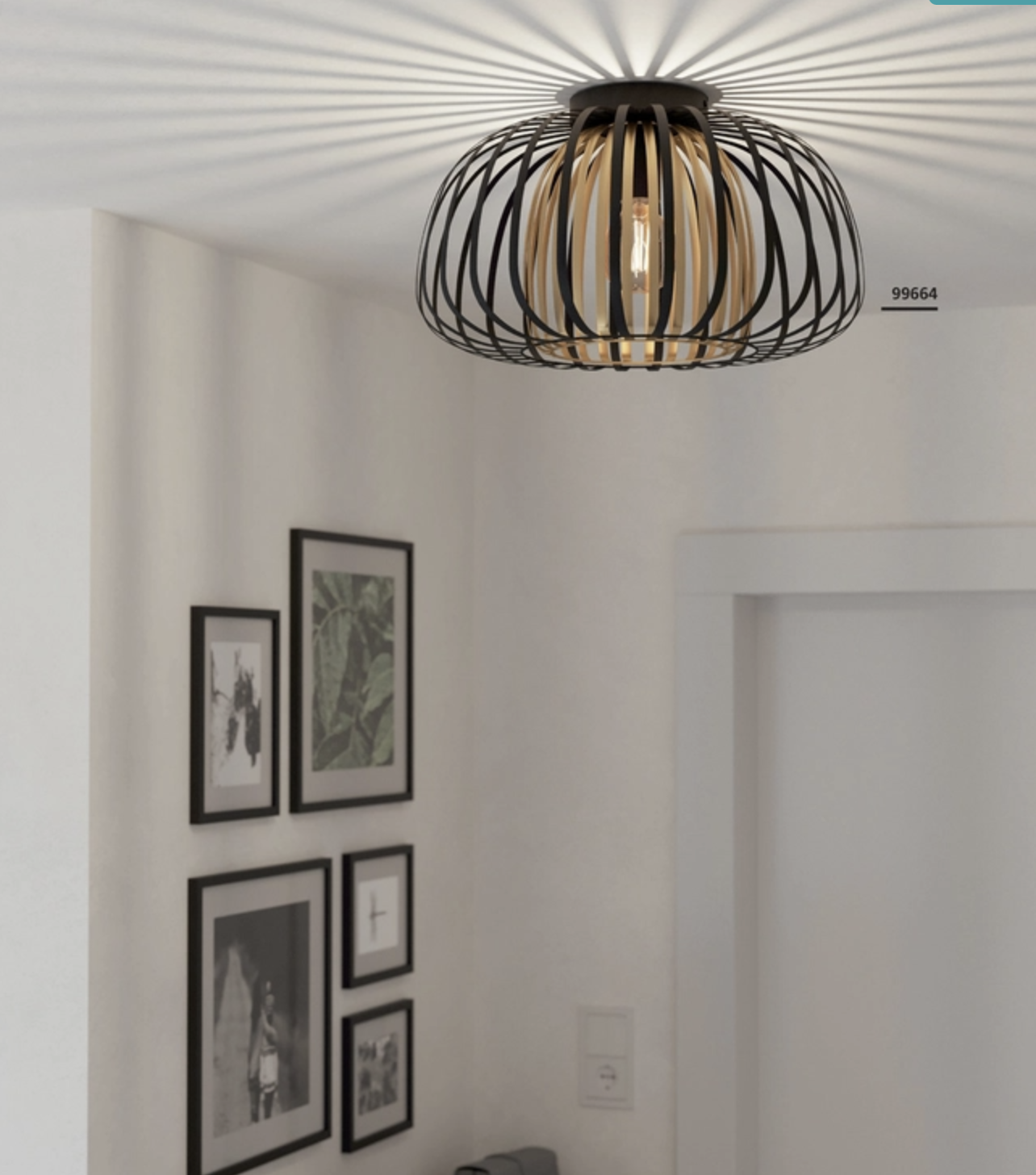 Az Eglo mennyezeti lámpák a belső tér középpontjában állnak