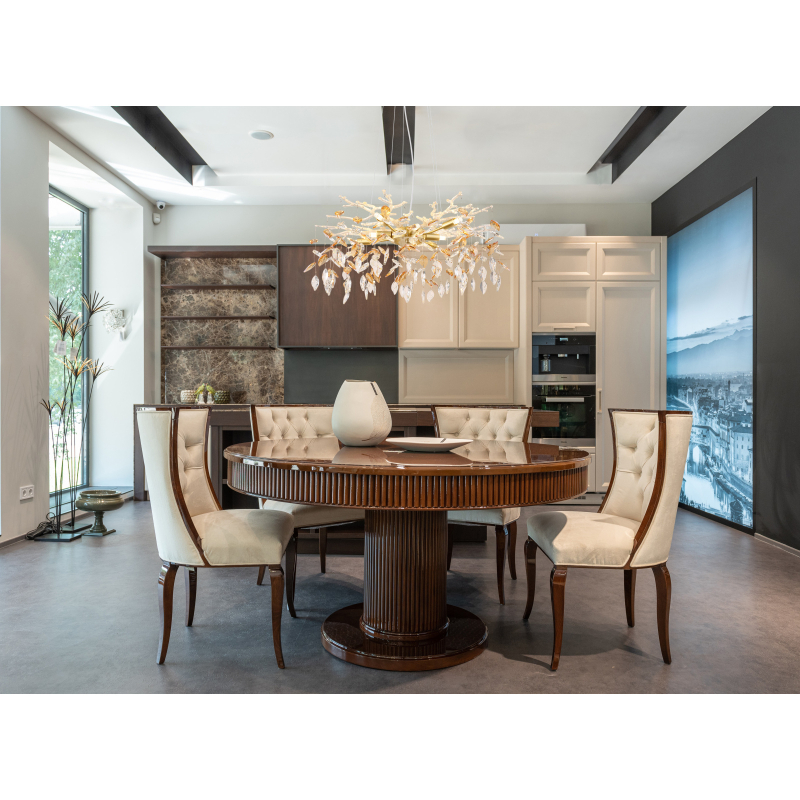 Krištáľové svietidlá: Čím upútajú aj v dnešnej dobe?