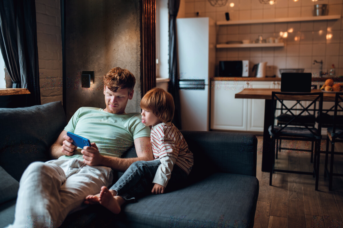 Svietidlá do zásuvky: Keď je priestor, ale nechuť vŕtať