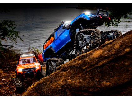 Traxxas TRX-4 Traxx 1:10 RTR oranžový - TRA82034-4-ORN